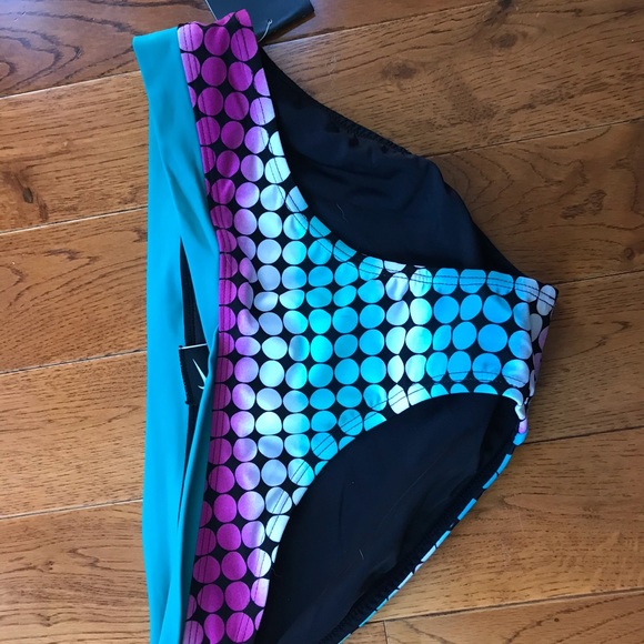 NWT NIKE Reversible Swim Bottoms - Picture 2 of 4